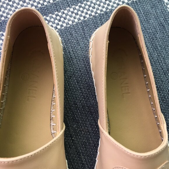 CHANEL LAMBSKIN ESPADRILLES SIZE 39 - Picture 4 of 6
